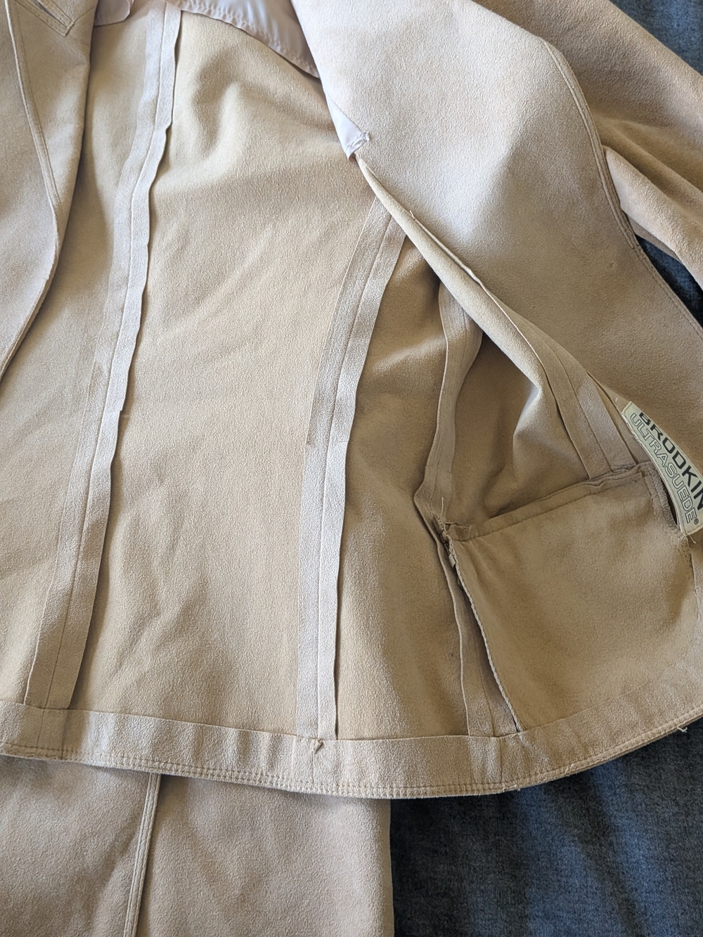 Ultrasuede Women's 2 Piece Suit - Picture 3 of 11